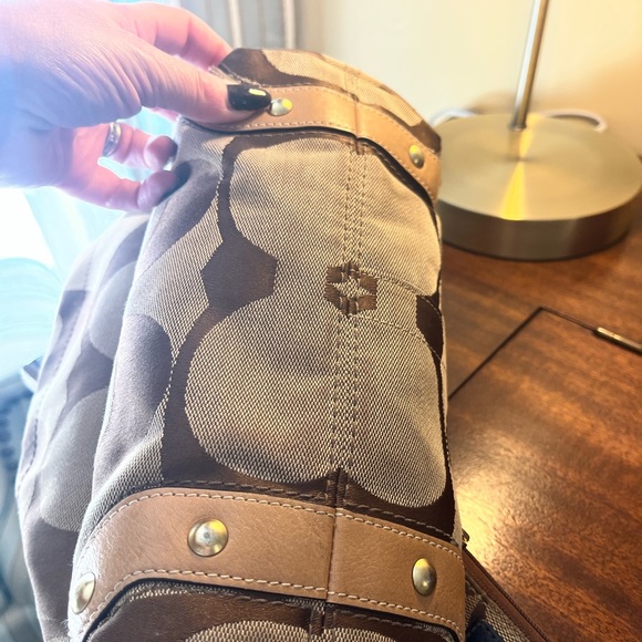 Vintage Coach bag with matching coin purse - Picture 15 of 16